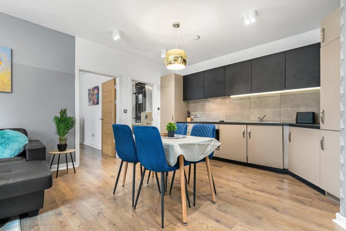 Spacious 1 Bedroom Apartment In Central Woking Exterior photo